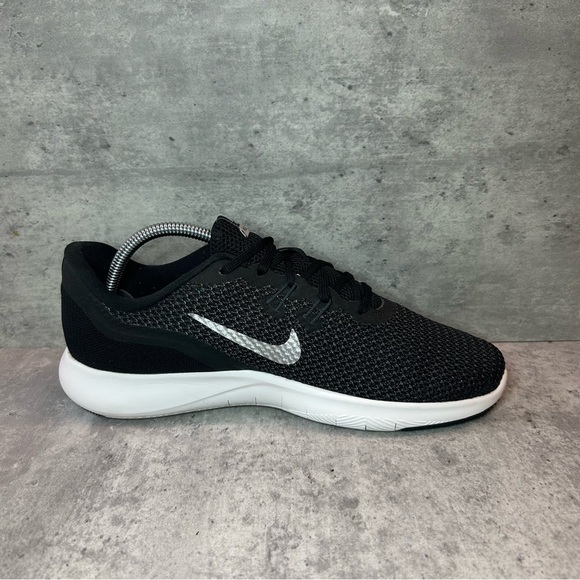 Nike Training Flex TR 7 Running Shoes 898479-001 Womens sz 7 - black - Picture 3 of 7